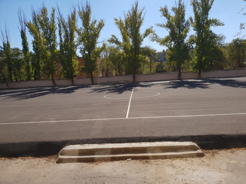 Sportplatz, Schule No. 1, Volzshkiy, Russland